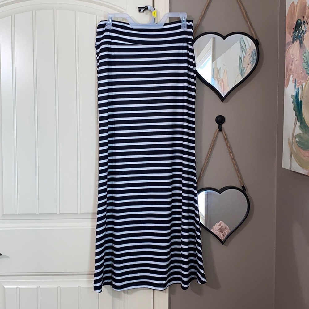 Black and white striped maxi skirt